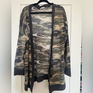 Cherish Camo Olive and Gray Textured Cardigan Sweater size large